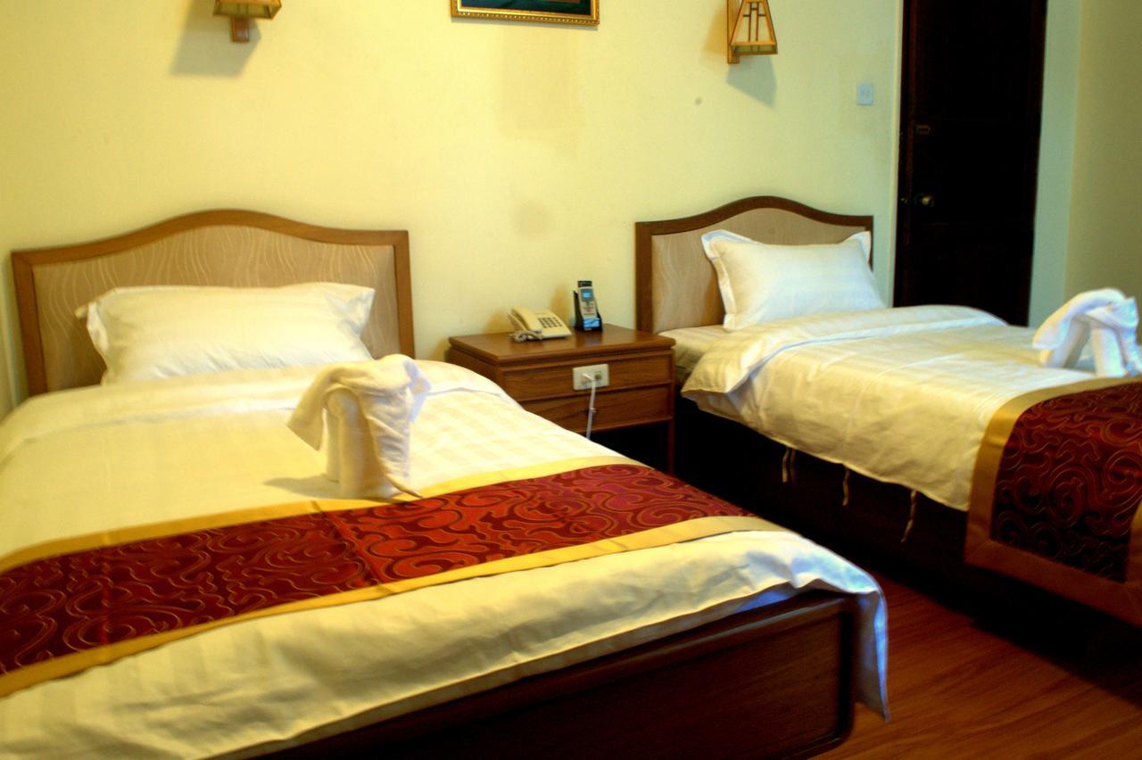 Hotel Innya Yangon Extérieur photo