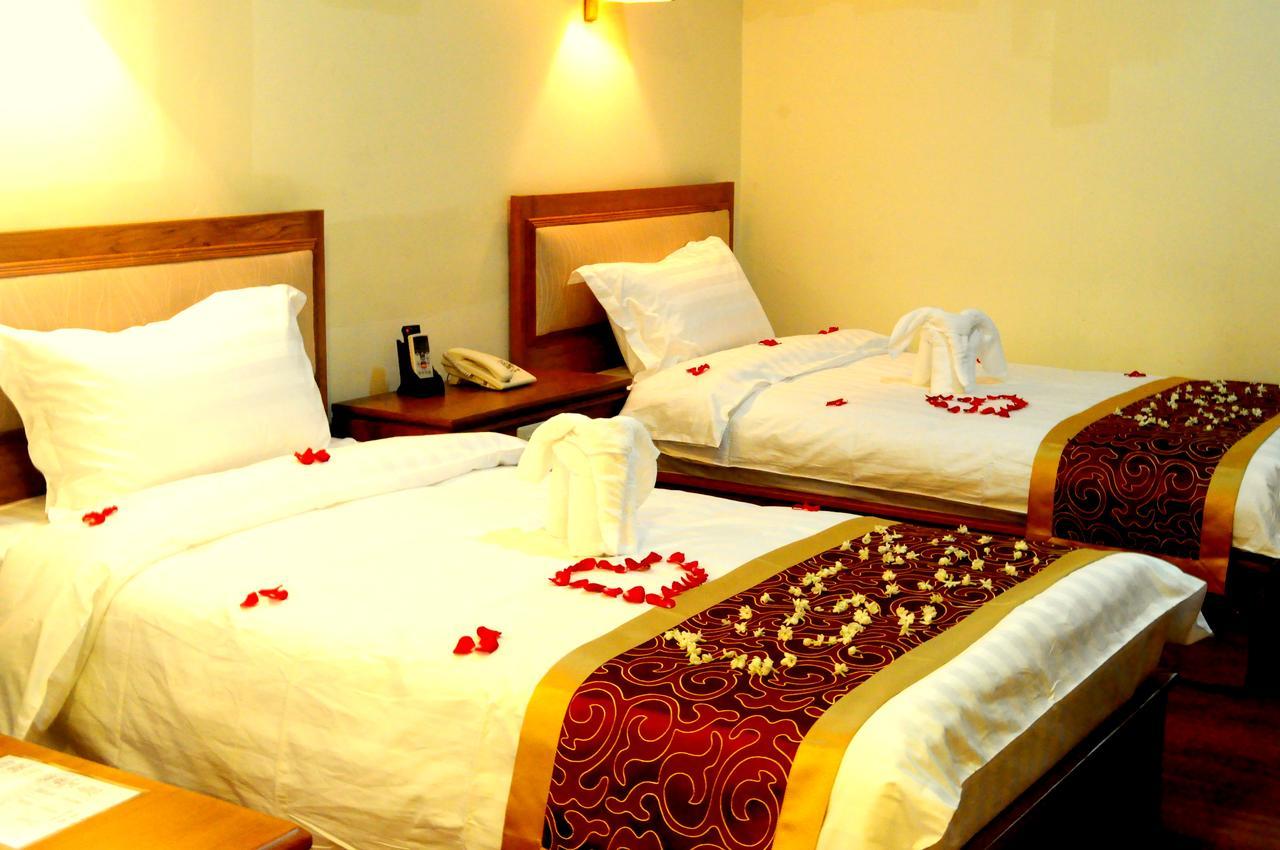 Hotel Innya Yangon Extérieur photo