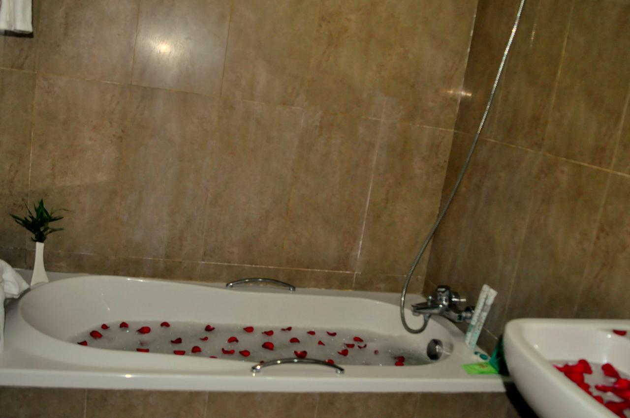 Hotel Innya Yangon Extérieur photo