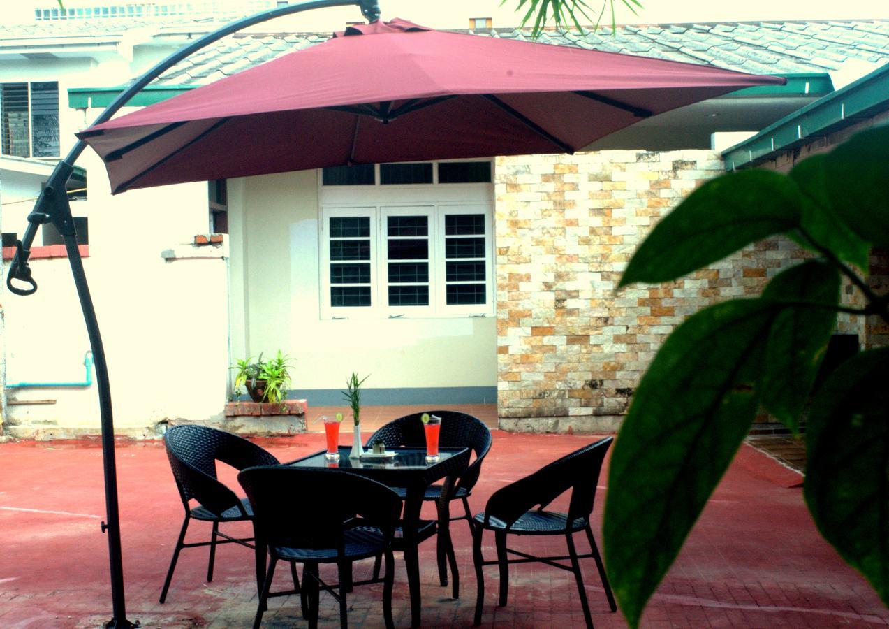 Hotel Innya Yangon Extérieur photo