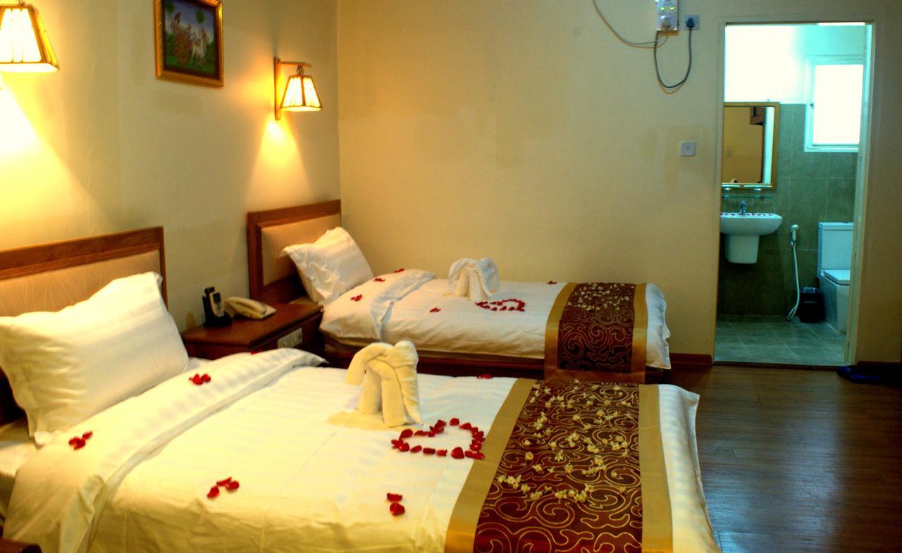 Hotel Innya Yangon Extérieur photo